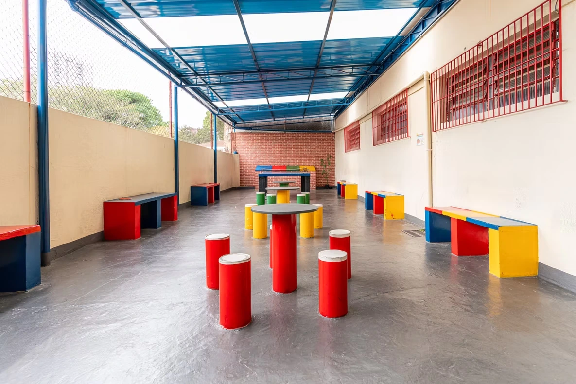 Pátio coberto do Centro de Ensino São José